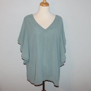 Zenana Outfitters 1X Short Tiered Dolman Sleeve Shirt Top EUC